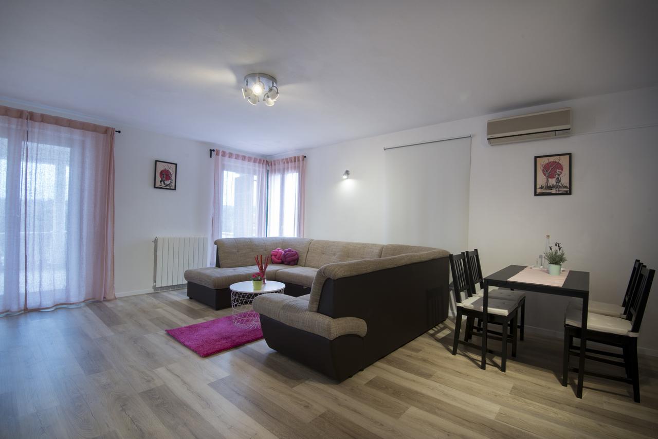 Apartment Blazenka Pula Exterior foto